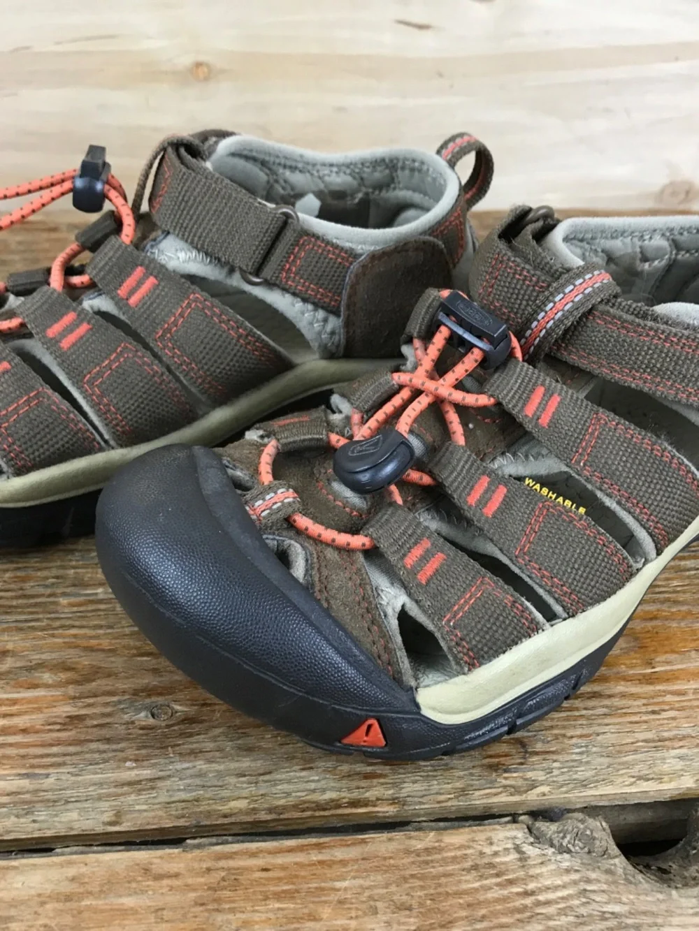 Keen Kids Sandals Boy/Girl Brown Approx Sz 1 Water Sport Shoes Newport Unisex